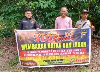 Polsek Teluk Meranti Sosialisasikan Maklumat Kapolda Riau dan Edukasi Warga Cegah Karhutla
