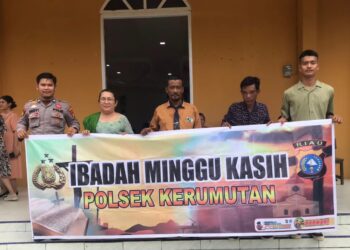 Polsek Kerumutan Gelar Minggu Kasih, Jemaat Gereja Katolik St. Thomas Ikut Serta