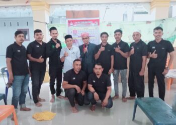 Hujan Deras Tak Surutkan Semangat Demokrasi Warga Keutapang Dalam Pemilihan Geusyik