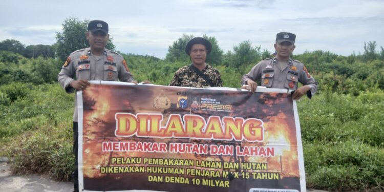 Polsek Kuala Kampar Patroli dan Edukasi Masyarakat Soal Larangan Membakar Lahan