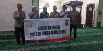 Polsek Pangkalan Lesung Sampaikan Himbauan Kamtibmas Saat Subuh Harmoni