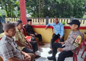 Sambangi Tokoh Masyarakat, Polisi Sampaikan Himbauan Kamtibmas