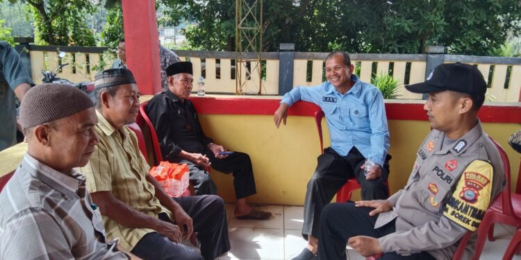 Sambangi Tokoh Masyarakat, Polisi Sampaikan Himbauan Kamtibmas