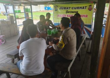 Polsek Kuala Kampar Bahas Karhutla hingga Penipuan Online dalam Jumat Curhat