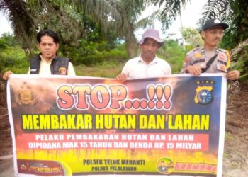 Polsek Teluk Meranti Sebar Maklumat Kapolda Riau dan Binluh Cegah Karhutla