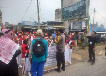 Ribuan Warga Ikuti Pawai Akbar Helat Kelurahan Pangkalan Lesung ke-20, Polsek Pastikan Keamanan