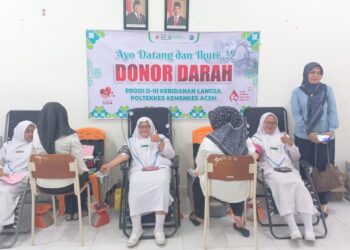 Upacara dan Donor Darah Warnai Peringatan HKN ke-61 di Prodi Kebidanan Poltekkes Kemenkes Aceh Kampus Langsa 