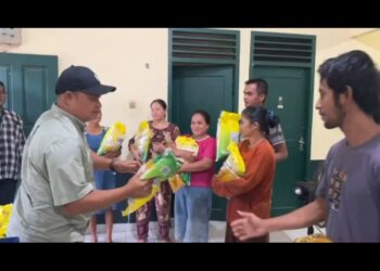 Kegiatan Sosial Terus di Lakukan PT Gren Palma Riau Jaya Bagikan 2 Ton Beras Berserta Paket Sembako kepada Warga Kepau Jaya dan Karyawan