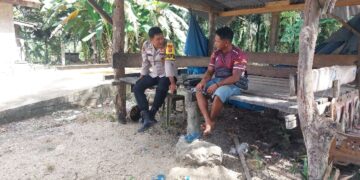 Bhabinkamtibmas Polsek Pangkalan Lesung Sambangi Warga, Edukasi Antisipasi Karhutla dan Hoaks