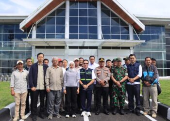 Anggota DPR RI Marlyn Maisarah, Istri Menlu RI Sugiono Salurkan Bantuan Kemanusiaan