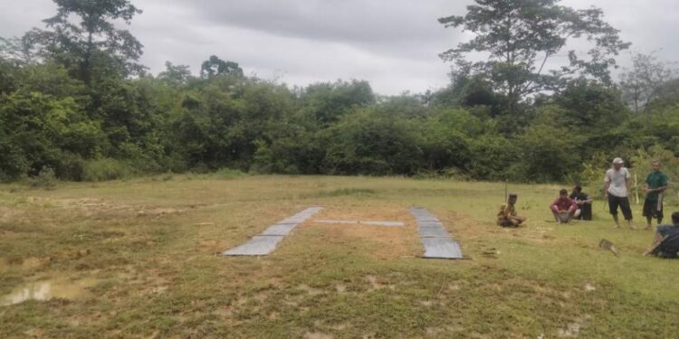 Helikopter Tak Kunjung Tiba Bawa Bantuan, Pengungsi Mulai Sakit Dan Kehabisan Beras