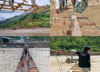 Gotong Royong Ditengah Krisis, Masyarakat Tripe Jaya Bangun “Lumpe” Untuk Atasi Keterisolasian