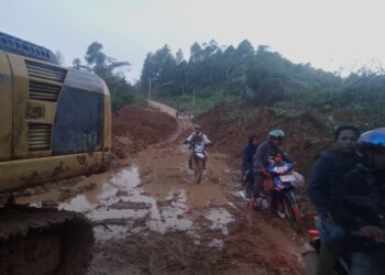 Dua Titik Longsor Gunung Salak Aceh Utara Berhasil Diterobos