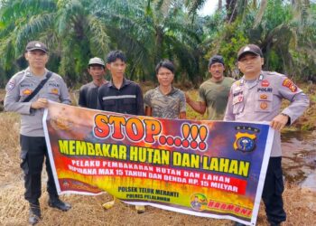 Polisi Sebar Maklumat Kapolda Riau dan Beri Penyuluhan Cegah Karhutla