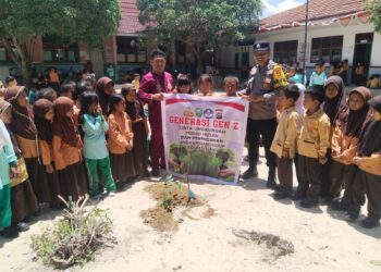 Polsek Kandis Gelar Green Policing di SDN 07 Libo Jaya, Tanamkan Kepedulian Lingkungan Sejak Usia Dini