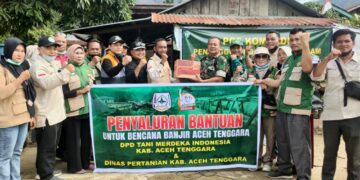 Tani Merdeka dan Distan Aceh Tenggara Salurkan Bantuan Untuk Korban Banjir 