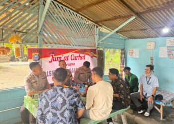 Polsek Pangkalan Kuras Gelar Jumat Curhat, Warga Minta Patroli Malam Cegah Balap Liar