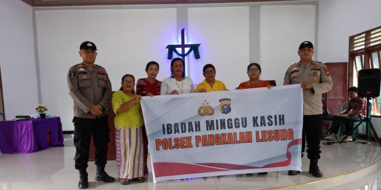 Polsek Pangkalan Lesung Gelar Ibadah Minggu Kasih, Dengarkan Keluhan Jemaat