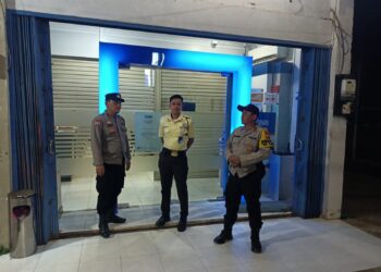 Patroli Malam Polsek Pangkalan Kerinci Tingkatkan Kewaspadaan C3