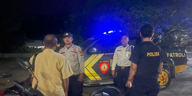 Polsek Kerumutan Gelar Patroli Blue Light Antisipasi Kejahatan C3 di Objek Vital dan Pusat Keramaian