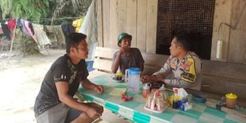 Silaturahmi dan Sambang Warga, Bhabinkamtibmas Penarikan Ajak Warga Jaga Kamtibmas