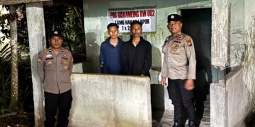 Patroli Pos Kamling, Polisi Tingkatkan Keamanan dan Harkamtibmas Warga