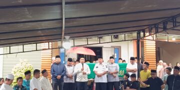 Kapolres Pelalawan dan Jajaran Polres Sambang Duka ke Rumah Orang Tua Wakil Ketua DPRD