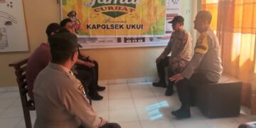 Polsek Ukui Gelar Jumat Curhat, Warga Dihimbau Cegah Karhutla dan Awasi Remaja