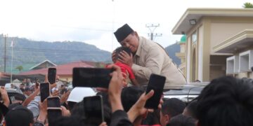 Presiden RI Prabowo Kunjungi Pengungsian Di Mesjid Al Albrar Kebayakan