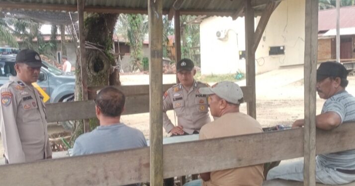 Polsek Ukui Gelar Patroli Sambang dan Edukasi Kamtibmas