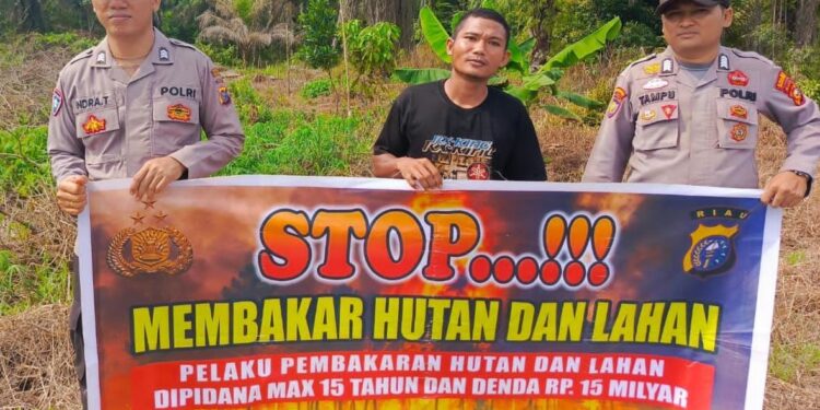 Polsek Teluk Meranti Sosialisasikan Maklumat Kapolda Riau untuk Cegah Karhutla