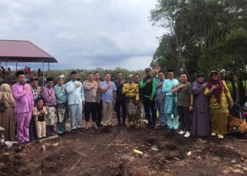 Desa Mak Teduh Gelar Pacu Sampan Tasik River Memeriahkan Hari Jadi ke-18