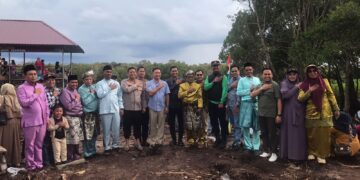 Desa Mak Teduh Gelar Pacu Sampan Tasik River Memeriahkan Hari Jadi ke-18