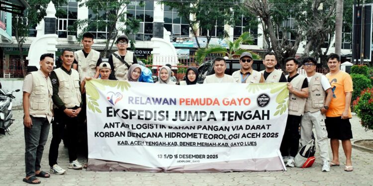 Team Relawan Pemuda Gayo Banda Aceh Melakukan Ekspedisi Sosial Jumpa Tengah ATENG/BM