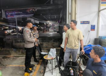 Polsek Pangkalan Kerinci Gelar Patroli Malam Antisipasi Premanisme dan Balap Liar