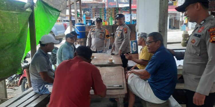 Polsek Ukui Gelar Patroli dan Edukasi Kamtibmas, Wujudkan Lingkungan Aman dan Kondusif