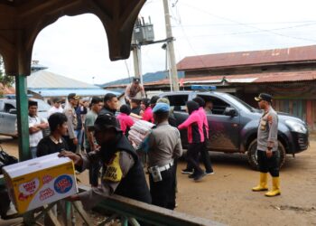 Kapolres Dan Bhayangkari Kembali Salurkan Bantuan, Ketum : Untuk Warga Terdampak Bencana