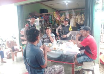 Polsek Ukui Laksanakan Patroli dan Edukasi Kamtibmas, Wujudkan Lingkungan Aman dan Kondusif di Wilayah Hukum Polsek Ukui