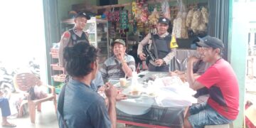 Polsek Ukui Laksanakan Patroli dan Edukasi Kamtibmas, Wujudkan Lingkungan Aman dan Kondusif di Wilayah Hukum Polsek Ukui