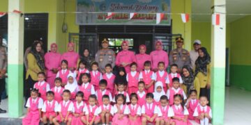 Kapolres Kuansing Salurkan Program Makan Bergizi di TK Tunas Harapan Desa Jake