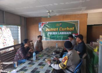 Polsek Langgam Gelar Jumat Curhat, Warga Apresiasi Kehadiran Polisi di Tengah Masyarakat