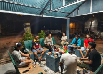 Polsek Kerumutan Cek Pos Kamling, Ajak Warga Aktif Jaga Kamtibmas