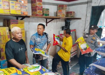 Polsek Bunut Cek Ketersediaan Sembako Menjelang Natal dan Tahun Baru 2025/2026