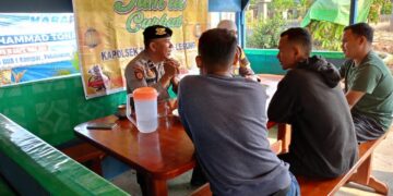 Polsek Pangkalan Lesung Sampaikan Himbauan Kamtibmas Melalui Kegiatan Jumat Curhat