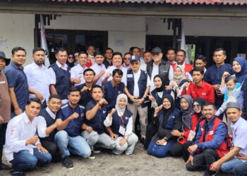 Sela Kunjungan, Ketum Jusuf Kalla Bersama Bupati Tagore Sambangi Markas PMI Bener Meriah