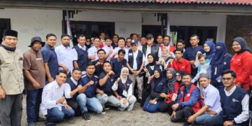 Sela Kunjungan, Ketum Jusuf Kalla Bersama Bupati Tagore Sambangi Markas PMI Bener Meriah