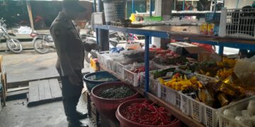 Polisi Cek Harga dan Stok Sembako Jelang Natal dan Tahun Baru di Kuala Kampar