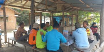 Bhabinkamtibmas Sambangi Tokoh Pemuda di Langgam, Ajak Jaga Kamtibmas dan Tangkal Hoaks