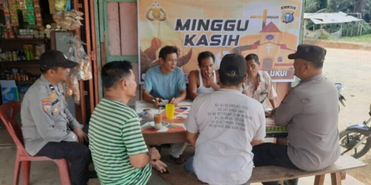 Polsek Ukui Gelar Minggu Kasih, Warga Sampaikan Keluhan soal Karlahut hingga Remaja Nongkrong