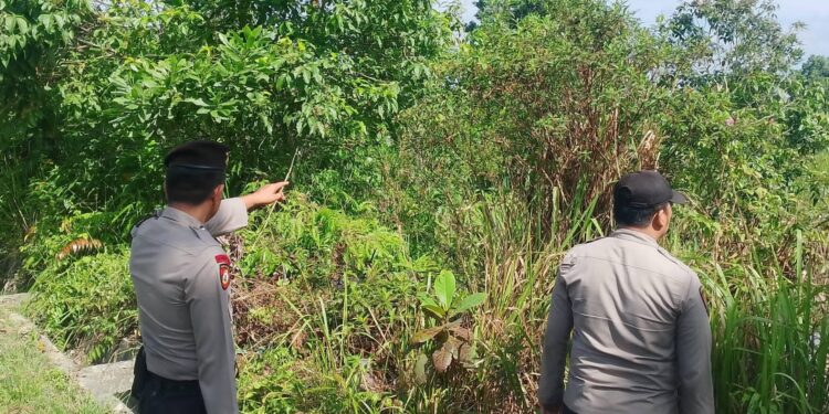 Polsek Pangkalan Kerinci Patroli Daerah Rawan Karhutla dan Sosialisasikan Larangan Membakar Lahan